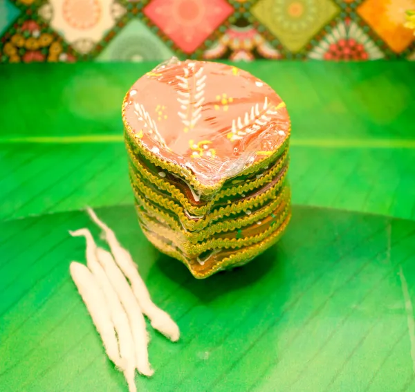 Pack_Of_6_Multicolor_Earthenware_&_Terracotta_Diya_Set_|_(7_*_3_cm)