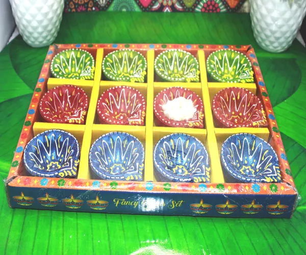 Pack_Of_12_Multicolor_Earthenware_&_Terracotta_Diya_Set
