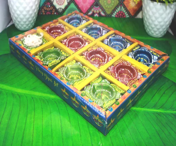 Pack_Of_12_Multicolor_Earthenware_&_Terracotta_Diya_Set