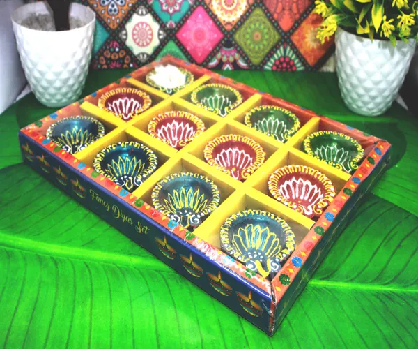 Pack_Of_12_Multicolor_Earthenware_&_Terracotta_Diya_Set