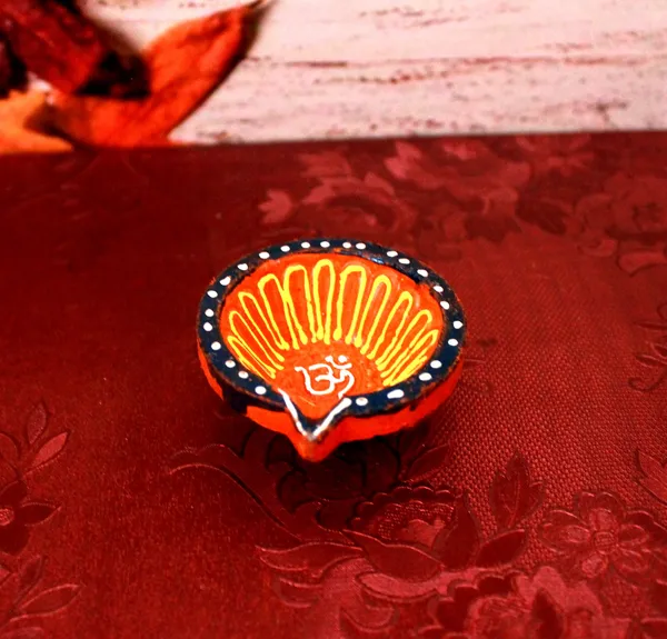 Pack_Of_12_Multicolor_Terracotta_Diya_Set