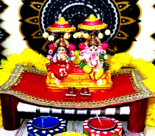 Multicolor_Glossy_Finish_Clay_Religious_Idol_&_Figurine_Showpiece