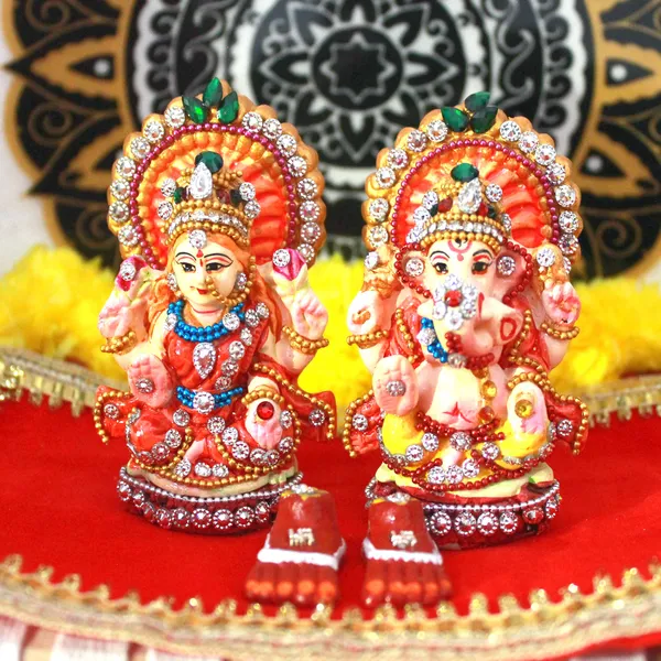 Multicolor_Glossy_Finish_Clay_Religious_Idol_&_Figurine_Showpiece