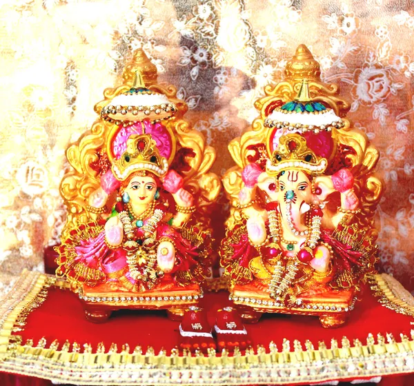 Multicolor_Glossy_Finish_Clay_Religious_Idol_&_Figurine_Showpiece