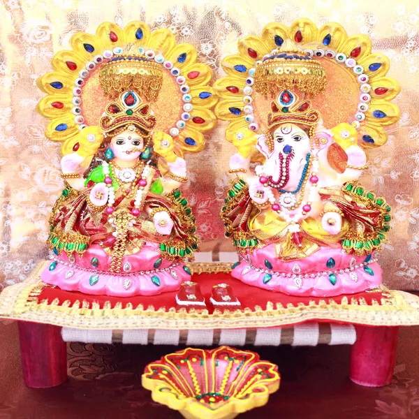 Multicolor_Glossy_Finish_Clay_Religious_Idol_&_Figurine_Showpiece