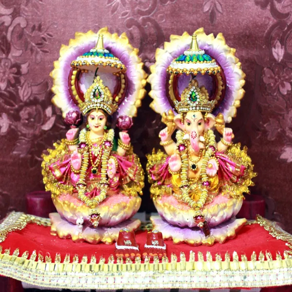 Multicolor_Diamond_Dust_Premium_Finish_Clay_Religious_Idol_&_Figurine_Showpiece
