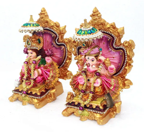 Multicolor_Diamond_Dust_Premium_Finish_Clay_Religious_Idol_&_Figurine_Showpiece