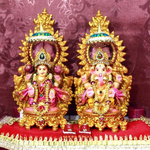 Multicolor_Diamond_Dust_Premium_Clay_Religious_Idol_&_Figurine_Showpiece_|_15cm