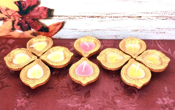 Pack_Of_10_Multicolor_Terracotta_Diya_Set
