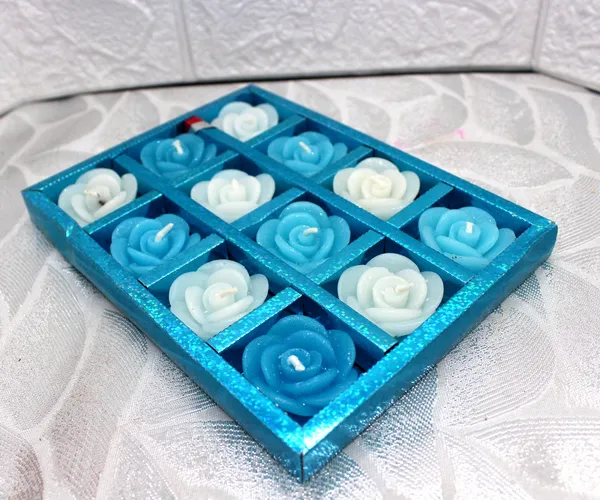 Pack_Of_24_Multicolor_Wax_Floating