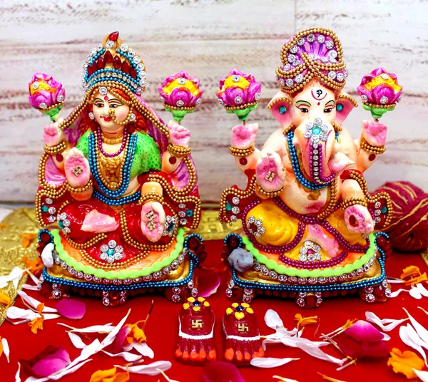 Multicolor_Glossy_Finish_Clay_Religious_Idol_&_Figurine_Showpiece