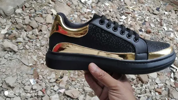 Men_Black_&_Gold_Premium_Sneakers_|_Soft_Sole_For_Strong_Feet_Support_|_Internal_Cushioning_for_Better_Breathability