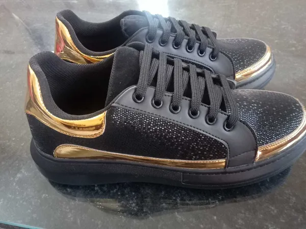 Men_Black_&_Gold_Premium_Sneakers_|_Soft_Sole_For_Strong_Feet_Support_|_Internal_Cushioning_for_Better_Breathability