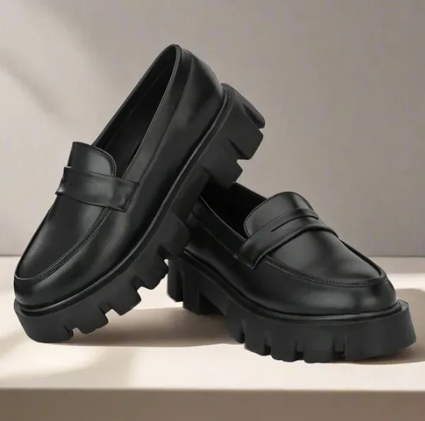 Men_Black_Formal_Patent_Leather_Shoe_|_Soft_Sole_For_Strong_Feet_Support_|_Internal_Cushioning_for_Better_Breathability