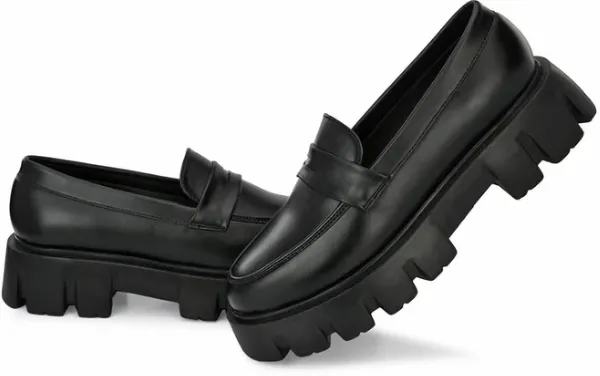 Men_Black_Formal_Patent_Leather_Shoe_|_Soft_Sole_For_Strong_Feet_Support_|_Internal_Cushioning_for_Better_Breathability