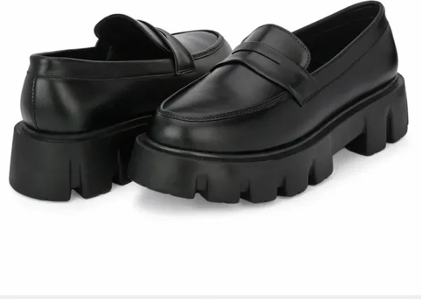 Men_Black_Formal_Patent_Leather_Shoe_|_Soft_Sole_For_Strong_Feet_Support_|_Internal_Cushioning_for_Better_Breathability