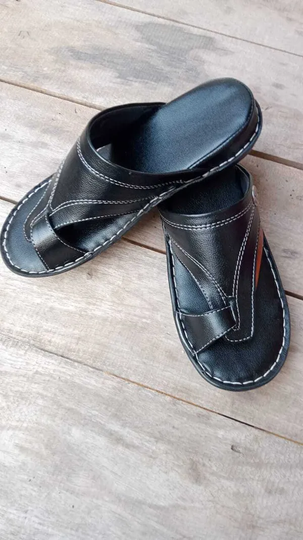 Men_Black_Rambo_Slip_On_Casual_Sandal_|_Soft_Sole_For_Strong_Feet_Support_|_Internal_Cushioning_for_Better_Breathability