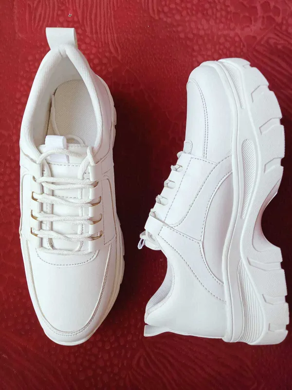 Women_White_Premium_Sneakers_|_Soft_Sole_For_Strong_Feet_Support_|_Internal_Cushioning_for_Better_Breathability