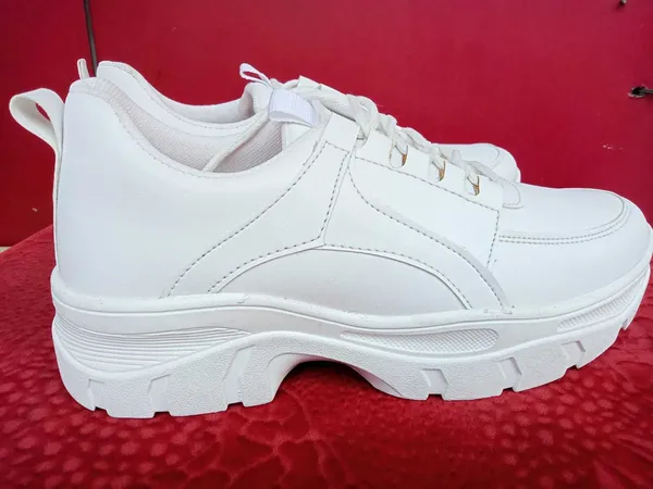 Women_White_Premium_Sneakers_|_Soft_Sole_For_Strong_Feet_Support_|_Internal_Cushioning_for_Better_Breathability