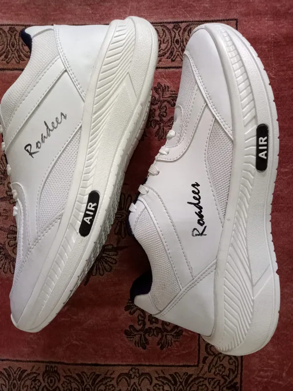 Men_White_Sporty_Sneakers_|_Soft_Sole_For_Strong_Feet_Support_|_Internal_Cushioning_for_Better_Breathability