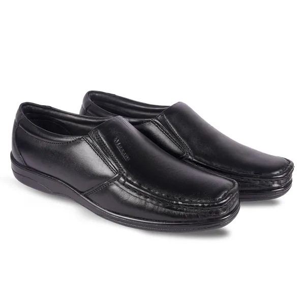 Men_Black_Leather_Loafers_|_Soft_Sole_For_Strong_Feet_Support_|_Internal_Cushioning_for_Better_Breathability