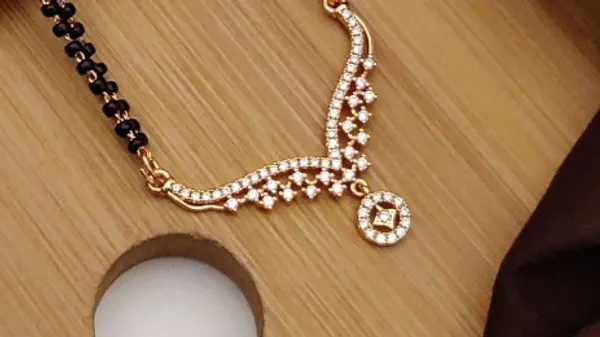 Golden_Brass_Mangalsutra_For_Women