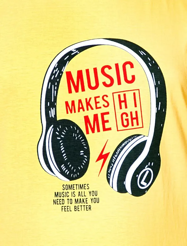 Yellow_Half_Sleeves_Round_Neck_Cotton_Printed_T-Shirt_For_Boys