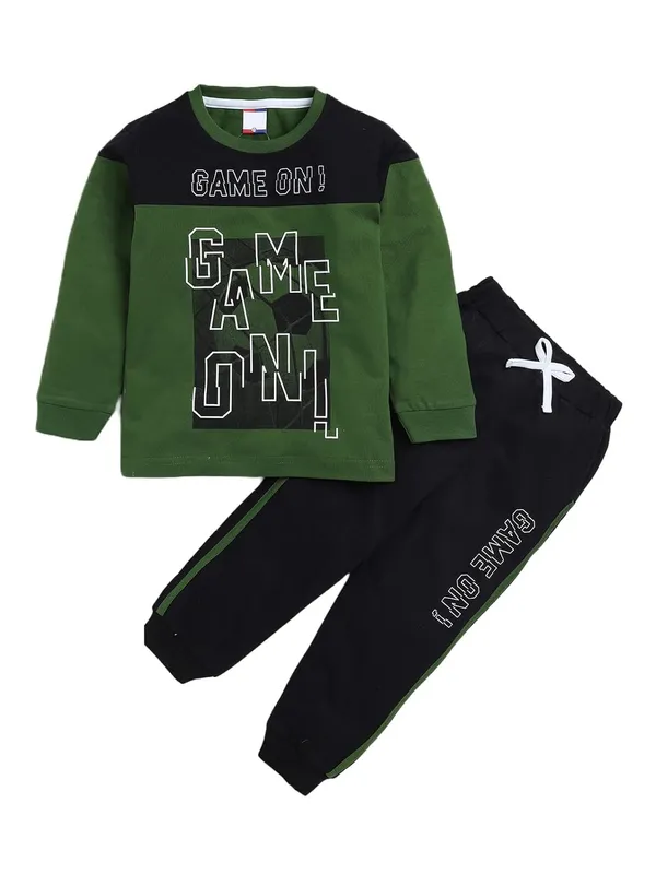 Green_Cotton_Full_Sleeve_Lightweight_Tracksuit_For_Boys