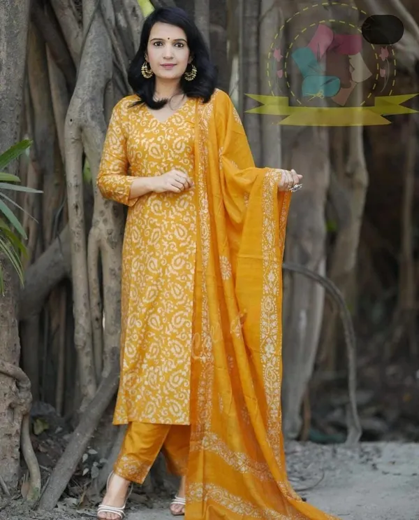 Orange_Beautiful_Printed_Cotton_Kurti_and_Pant_Pair_With_Mulmul_Dupatta_For_Women