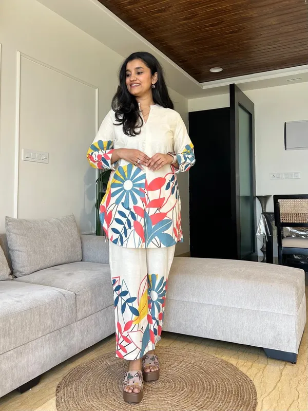 Off-White_Base_Beautiful_Cotton_Flex_Co-ord_Set_For_Women