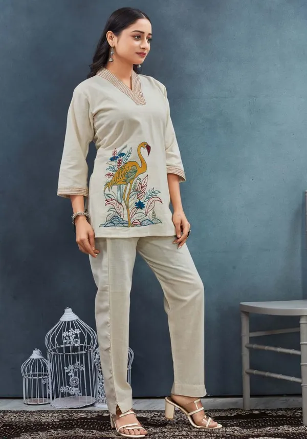 Off-White_base_Beautiful_Cotton_Flex_Co-ord_Set_For_Women