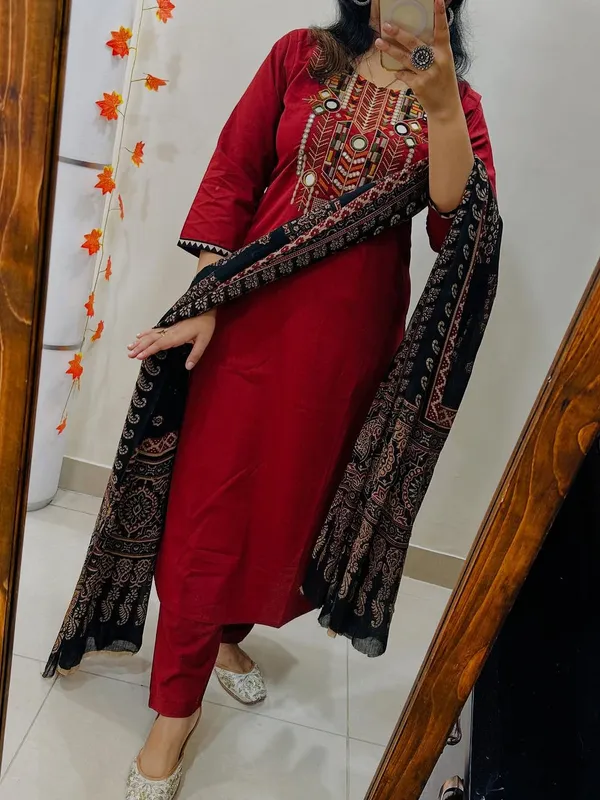Red_Beautiful_Embroidered_Cotton_Kurti_and_Pant_Pair_With_Dupatta_For_Women