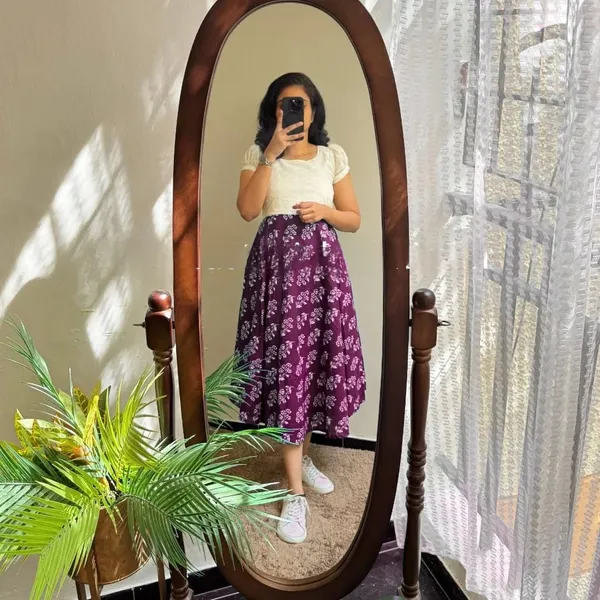 Off-White_and_Purple_Beautiful_Hakoba_Middie/_Gown_For_Women