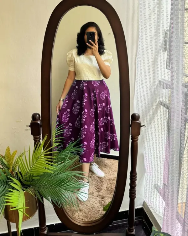 Off-White_and_Purple_Beautiful_Hakoba_Middie/_Gown_For_Women