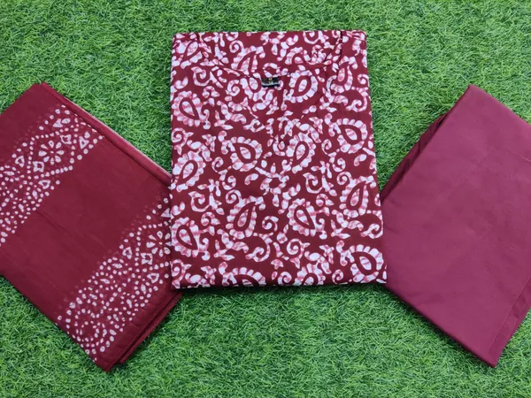 Maroon_Beautiful_Printed_Cotton_Kurti_and_Pant_Pair_With_Mulmul_Dupatta_For_Women
