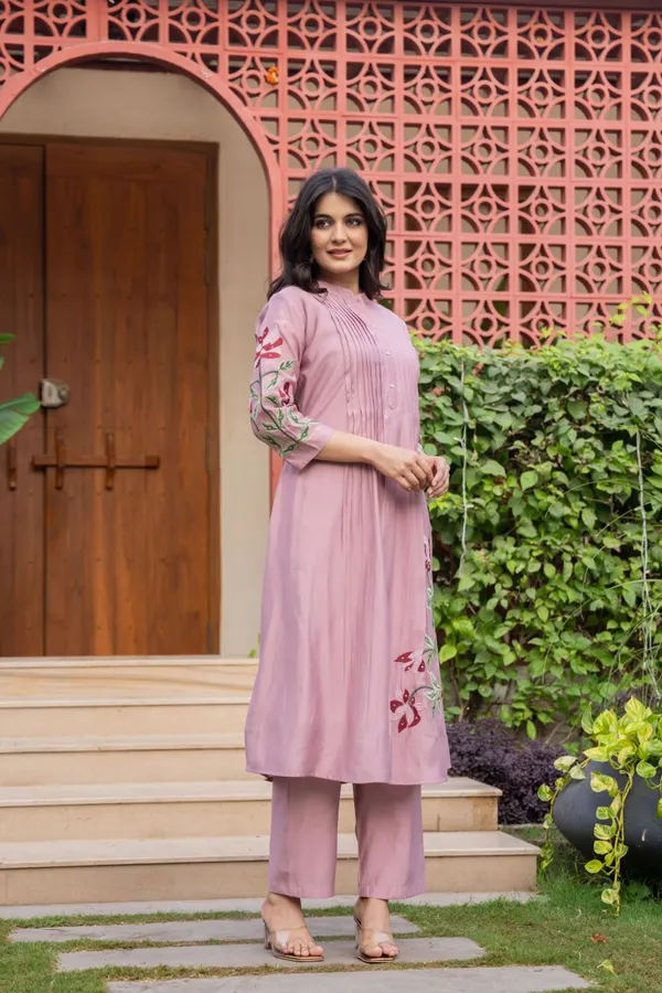 Pink_Cotton_Embroidered_Kurti_and_Pant_Set_For_Women