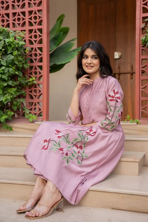 Pink_Cotton_Embroidered_Kurti_and_Pant_Set_For_Women