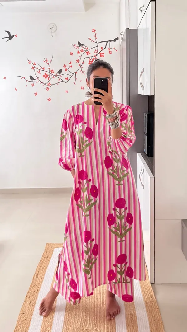 Rani_&_White_Cotton_Floral_Print_Kurti_and_Pant_Co-ord_Set_For_Women