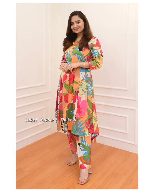 Multi_Colour_Cotton_Floral_Print_Kurti_and_Pant_Set_For_Women
