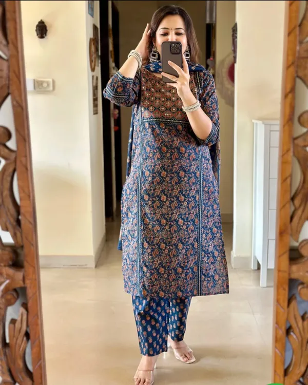 Cotton_Jaipuri_Print_Kurti_and_Pant_with_Dupatta