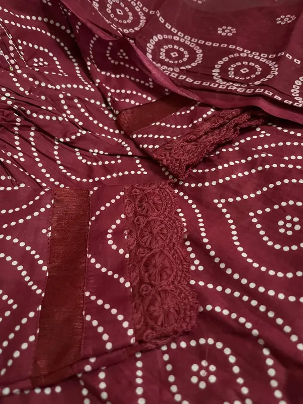 Maroon_Cotton_Kurti_and_Pant_Pair_With_Mulmul_Dupatta_For_Women