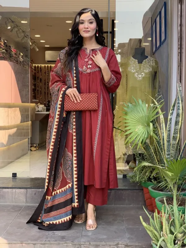 Maroonish_Red_Cotton_Kurti_and_Pant_Pair_With_Cotton_Dupatta_For_Women