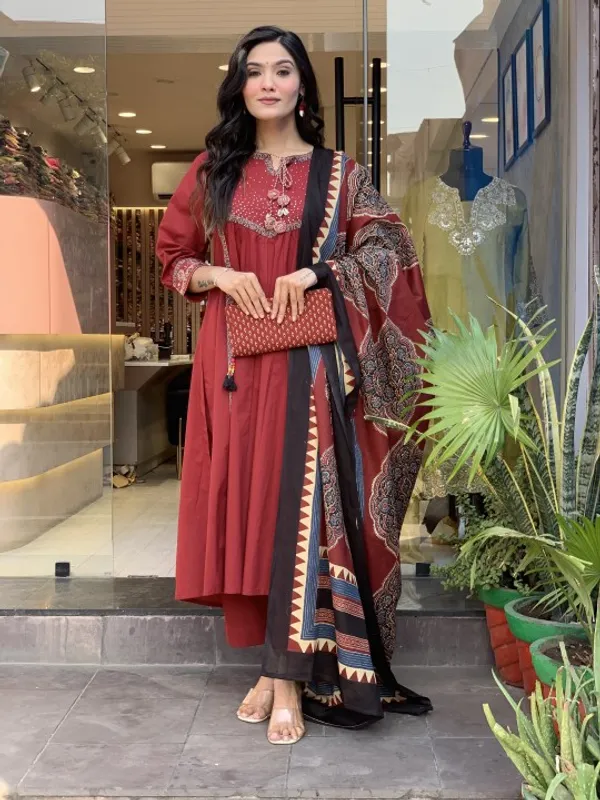 Maroonish_Red_Cotton_Kurti_and_Pant_Pair_With_Cotton_Dupatta_For_Women