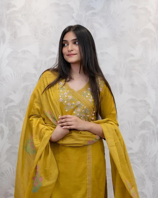 Yellow_Cotton_Kurti_and_Pant_With_Dupatta_For_Women