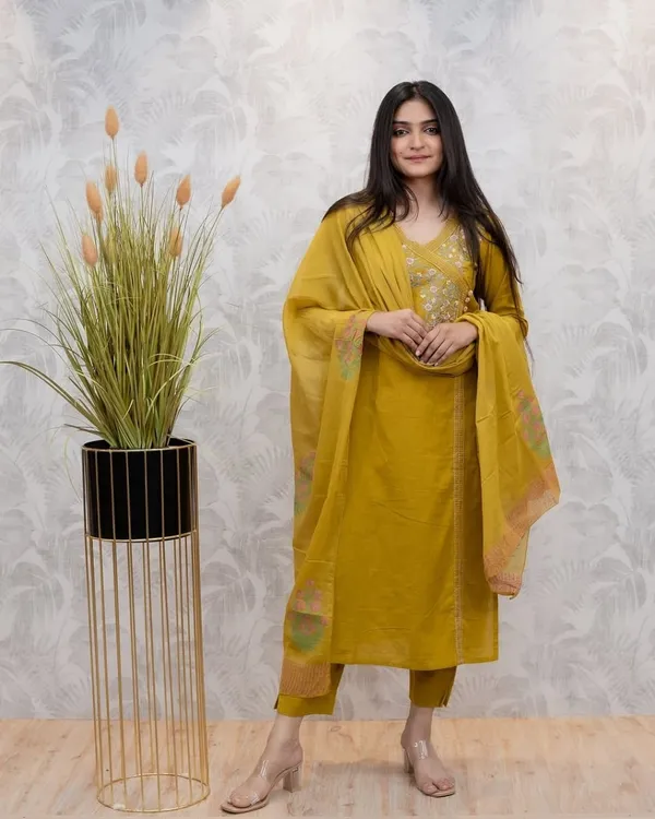 Yellow_Cotton_Kurti_and_Pant_With_Dupatta_For_Women