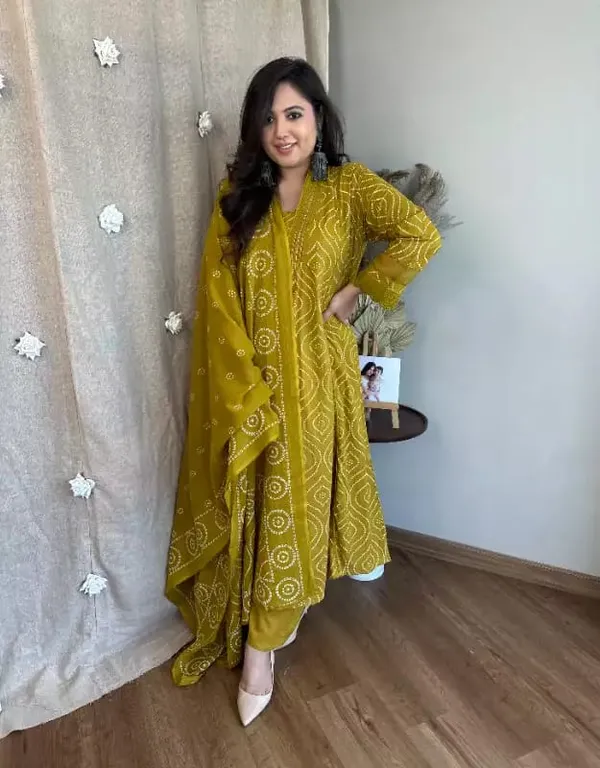 Mustard_Yellow_Cotton_Kurti_and_Pant_Pair_With_Mulmul_Dupatta_For_Women