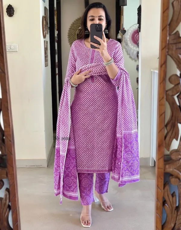 Purple_Cotton_Leheriya_Kurti_and_Pant_Pair_With_Mulmul_Dupatta_For_Women