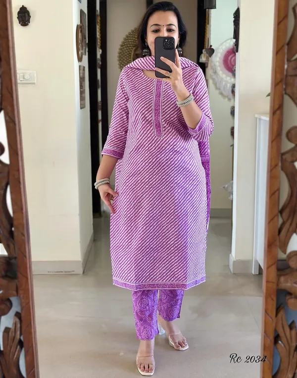 Purple_Cotton_Leheriya_Kurti_and_Pant_Pair_With_Mulmul_Dupatta_For_Women