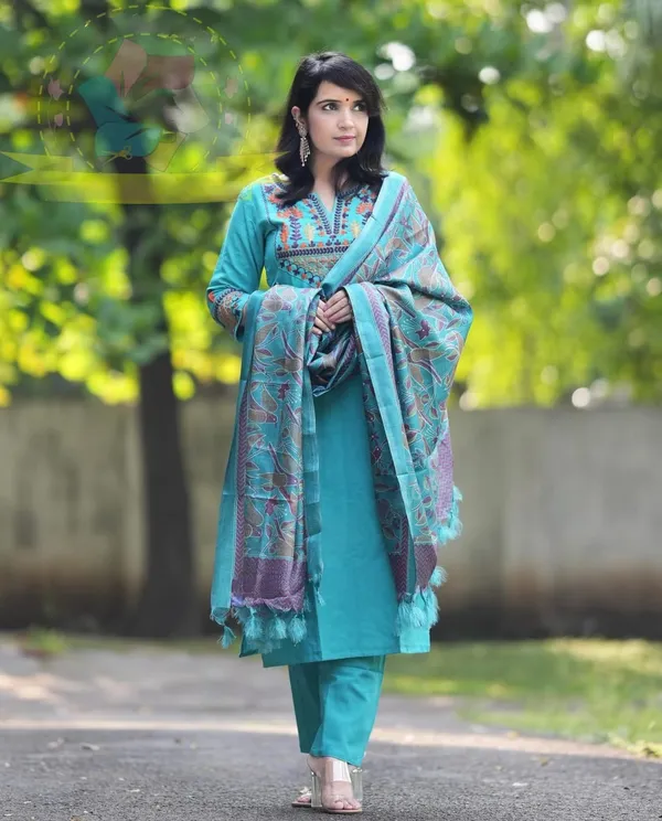 Greenish_blue_Handloom_Cotton_Kurti_and_Pant_PaiWith_Khadi_Silk_Katha_Print_Dupatta_For_Women