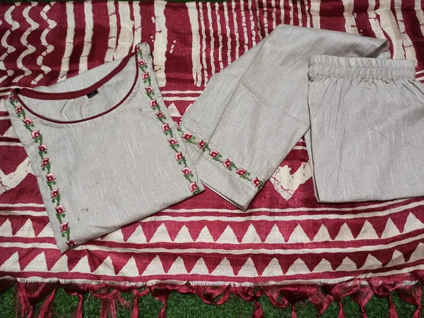 Off-White_with_Red_Dupatta_Handloom_Khadi_Cotton_Embroidered_Kurti_and_Pant_Pair_With_Khadi_Silk_Dupatta_For_Women
